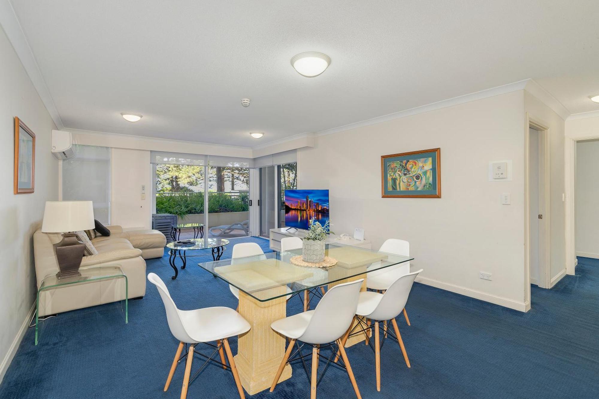 Aparthotel Ultiqa Burleigh Mediterranean 4*
